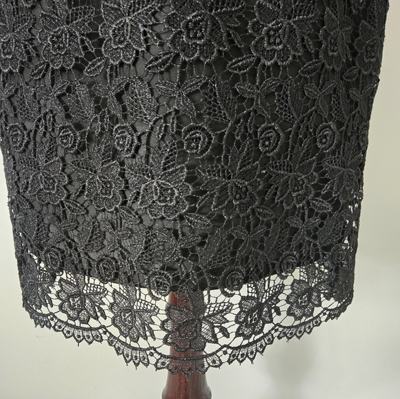 MILLY OF NEW YORK Gold and Black Lace Midi Dress with Waist Bow. Size 4 - Picture 5 of 16